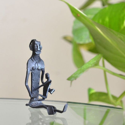 Wrought Iron Tribal Mother and Child Figurine: Embracing Heritage and Love